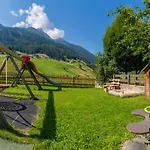Farm stay Ausserwieserhof