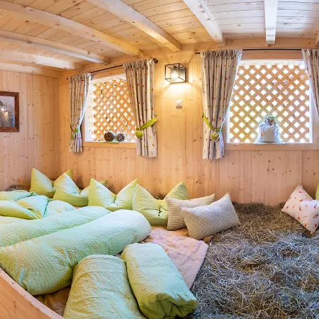 ファームステイ Ausserwieserhof ノイシュティフト・イム・シュトゥーバイタール