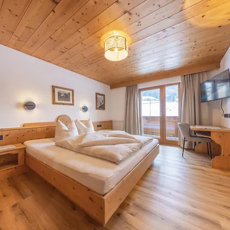 Ausserwieserhof ファームステイ *