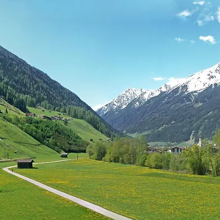Ausserwieserhof ファームステイ